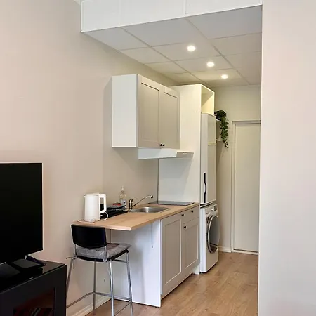 Savi 6 Apartman *