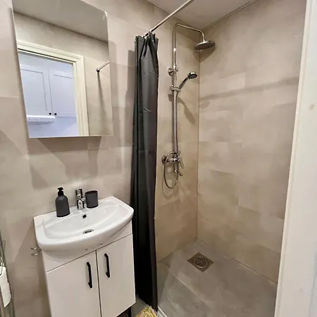 Savi 6 Apartman *